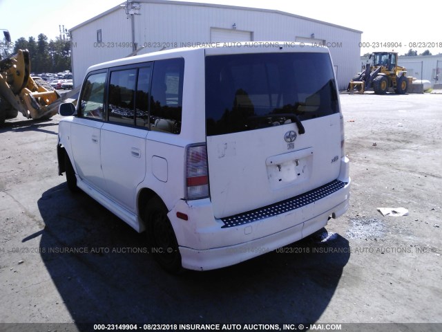 JTLKT324754005119 - 2005 TOYOTA SCION XB Weiß Foto 3