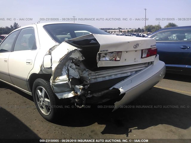 JT2BG22K210582658 - 2001 TOYOTA CAMRY CE/LE/XLE 白色 照片 6