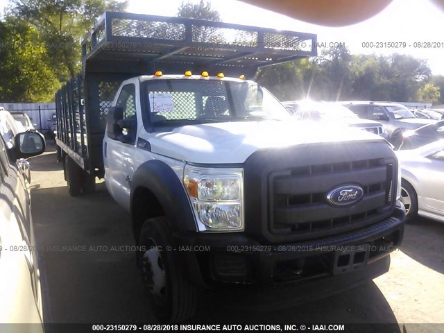 1FDUF5GT2CEB86804 - 2012 FORD F550 SUPER DUTY WHITE photo 1