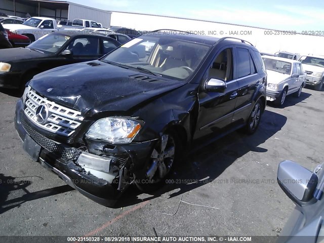 4JGBB8GB5AA539312 - 2010 MERCEDES-BENZ ML 350 4MATIC BLACK photo 2
