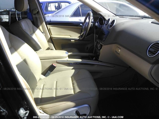 4JGBB8GB5AA539312 - 2010 MERCEDES-BENZ ML 350 4MATIC BLACK photo 5