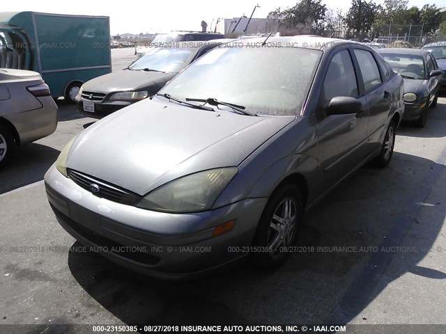 1FAFP38Z84W107932 - 2004 FORD FOCUS ZTS GRAY photo 2