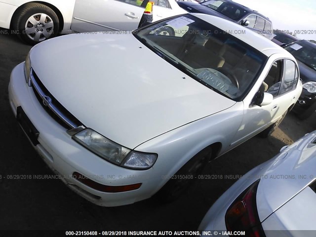 JN1CA21D9XT820435 - 1999 NISSAN MAXIMA GLE/GXE/SE WHITE photo 2