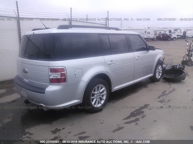 2FMGK5B84FBA10168 - 2015 FORD FLEX SE SILVER photo 4