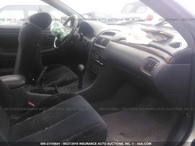 2T1CF22PXXC181531 - 1999 TOYOTA CAMRY SOLARA SE/SLE Gümüş foto 5