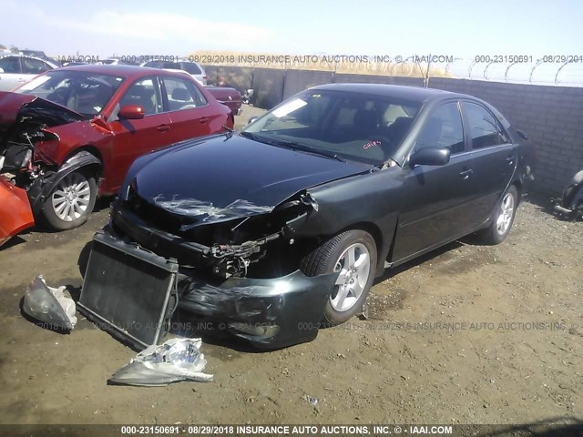 JTDBF32K820008017 - 2002 TOYOTA CAMRY LE/XLE/SE 绿色 照片 2