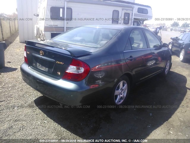 JTDBF32K820008017 - 2002 TOYOTA CAMRY LE/XLE/SE 绿色 照片 4