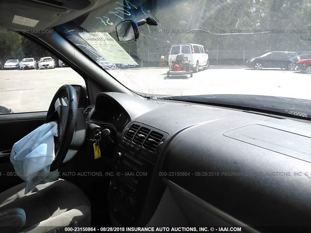 1GBDV13L76D228047 - 2006 CHEVROLET UPLANDER INCOMPLETE WHITE photo 5