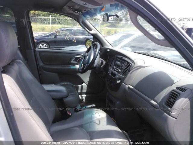 4F2YU09142KM12660 - 2002 MAZDA TRIBUTE LX/ES 银色 照片 5