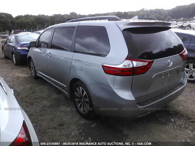 5TDDZ3DC1JS195263 - 2018 TOYOTA SIENNA XLE/XLE PREMIUM/LIMITED/L GRAY photo 1