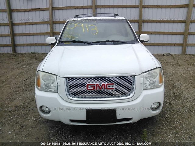 1GKET63M562227121 - 2006 GMC ENVOY DENALI WHITE photo 6