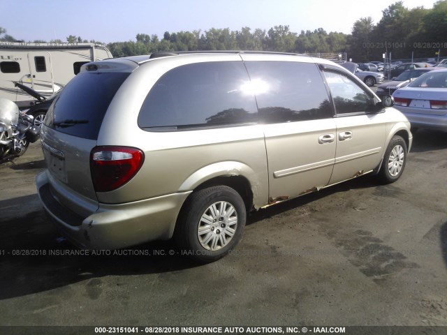 2C4GP44R65R138259 - 2005 CHRYSLER TOWN & COUNTRY LX TAN photo 4