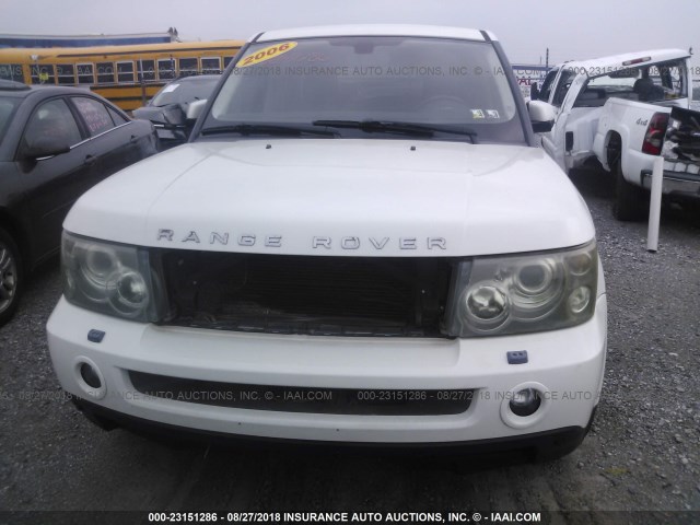 SALSF25476A937051 - 2006 LAND ROVER RANGE ROVER SPORT HSE WHITE photo 6