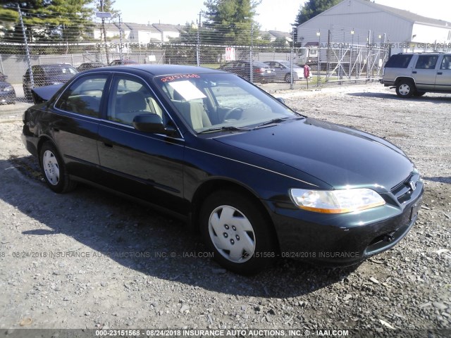 1HGCG1647XA013665 - 1999 HONDA ACCORD LX GREEN photo 1