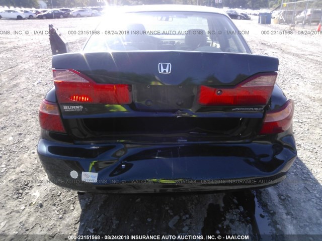 1HGCG1647XA013665 - 1999 HONDA ACCORD LX GREEN photo 6