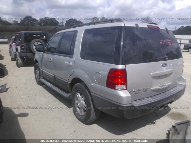 1FMPU16595LA52417 - 2005 FORD EXPEDITION XLT SILVER photo 3