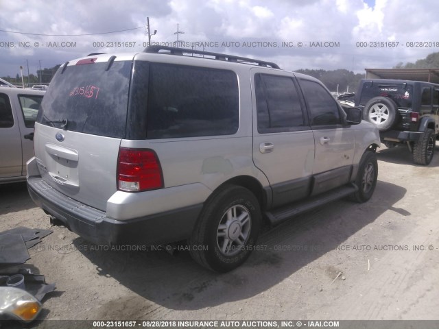 1FMPU16595LA52417 - 2005 FORD EXPEDITION XLT SILVER photo 4