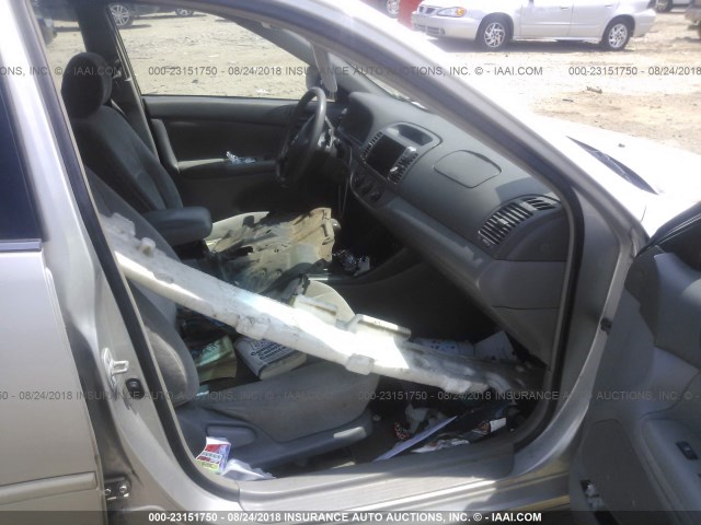4T1BE32K83U779361 - 2003 TOYOTA CAMRY LE/XLE/SE Gümüş foto 5