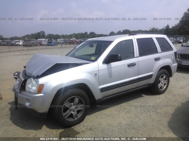 1J4GR48K25C540001 - 2005 JEEP GRAND CHEROKEE LAREDO/COLUMBIA/FREEDOM 银色 照片 2