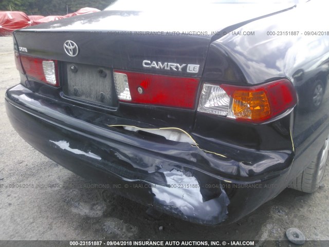 4T1BG22K71U052150 - 2001 TOYOTA CAMRY CE/LE/XLE 黑色 照片 6