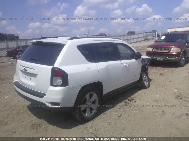 1C4NJCBA3HD147489 - 2017 JEEP COMPASS SPORT WHITE photo 4