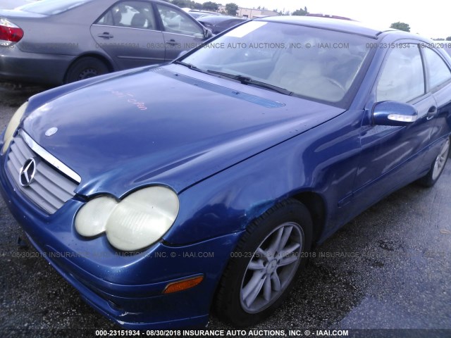 WDBRN47J12A343023 - 2002 MERCEDES-BENZ C 230K SPORT COUPE BLUE photo 6