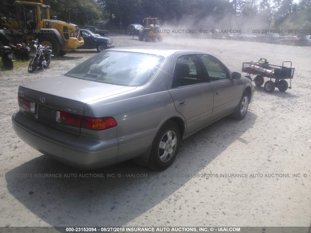 4T1BG22K4YU664509 - 2000 TOYOTA CAMRY CE/LE/XLE 灰色 照片 4