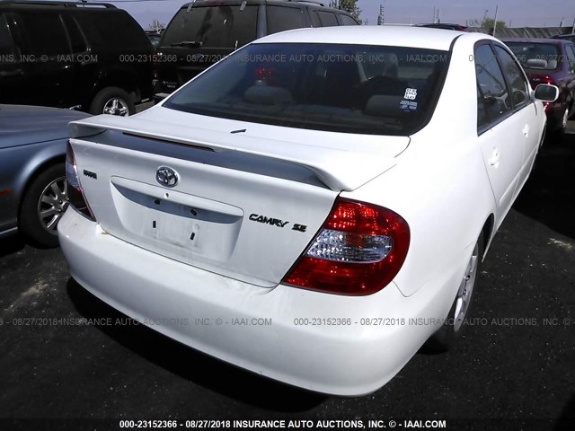 JTDBE32K830160268 - 2003 TOYOTA CAMRY LE/XLE 白色 照片 4