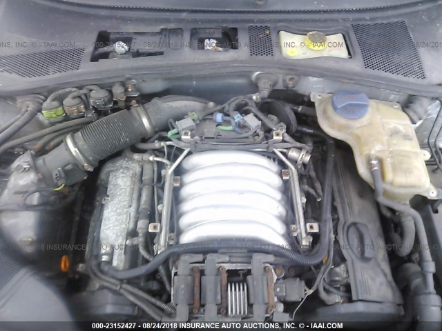 WVWWH63B22E208258 - 2002 VOLKSWAGEN PASSAT GLX 浅蓝色 照片 10