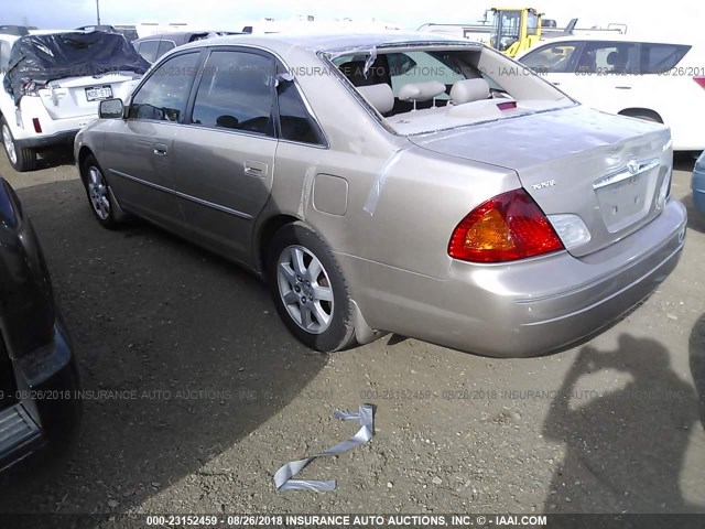 4T1BF28B92U214954 - 2002 TOYOTA AVALON XL/XLS GOLD photo 3