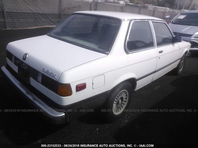 WBAAG4305C8070454 - 1982 BMW 320 I AUTOMATIC WHITE photo 4