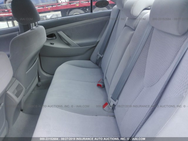 4T4BF3EKXBR191992 - 2011 TOYOTA CAMRY SE/LE/XLE ვერცხლისფერი ფოტო 8