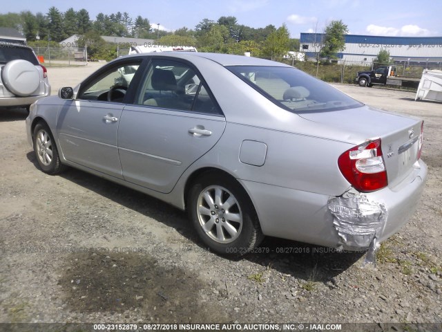 4T1BE30K82U595457 - 2002 TOYOTA CAMRY LE/XLE/SE 银色 照片 3