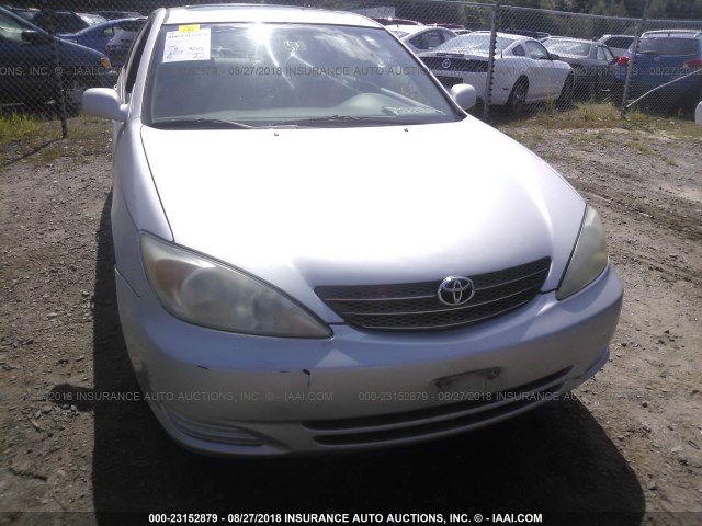 4T1BE30K82U595457 - 2002 TOYOTA CAMRY LE/XLE/SE 银色 照片 6