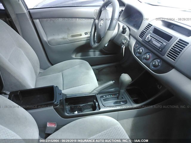 4T1BE32K62U611555 - 2002 TOYOTA CAMRY LE/XLE/SE Dəniz mavisi foto 5