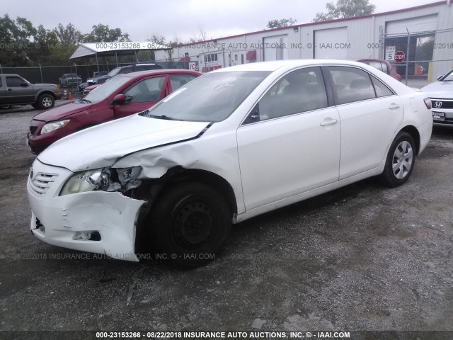 JTNBE46KX73092619 - 2007 TOYOTA CAMRY NEW GENERAT CE/LE/XLE/SE WHITE photo 2