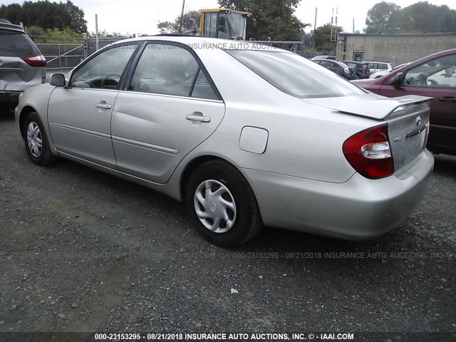 4T1BE32K63U784994 - 2003 TOYOTA CAMRY LE/XLE/SE Gümüş foto 3