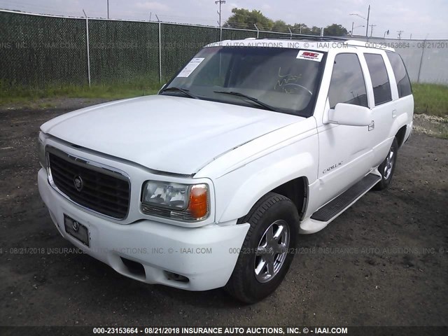 1GYEK13R3XR412588 - 1999 CADILLAC ESCALADE WHITE photo 2