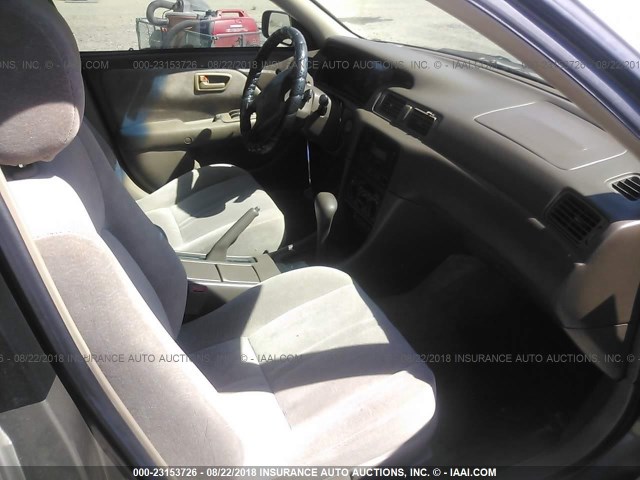 JT2BG22KXX0286313 - 1999 TOYOTA CAMRY LE/XLE Champagne photo 5