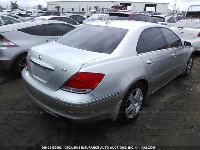 JH4KB16555C015772 - 2005 ACURA RL SILVER photo 4