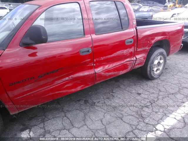 1B7GL2AX0YS603513 - 2000 DODGE DAKOTA QUAD RED photo 6