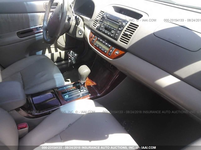 4T1BF30K35U613090 - 2005 TOYOTA CAMRY LE/XLE/SE Qızıl foto 5