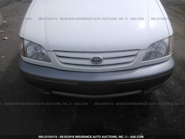 4T3ZF13CX2U485196 - 2002 TOYOTA SIENNA LE/XLE WHITE photo 6