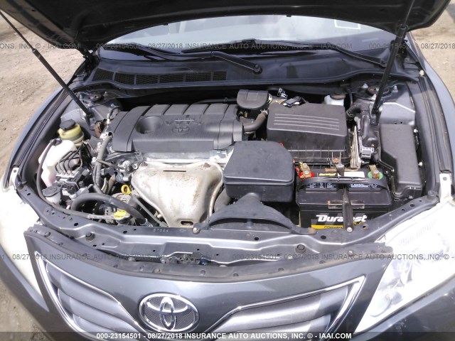 4T1BF3EK0BU608367 - 2011 TOYOTA CAMRY SE/LE/XLE ნაცრისფერი ფოტო 10