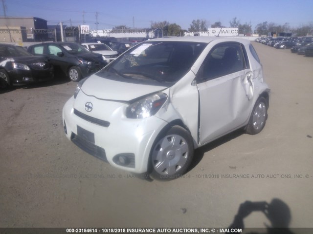 JTNJJXB05DJ022594 - 2013 TOYOTA SCION IQ WHITE photo 2