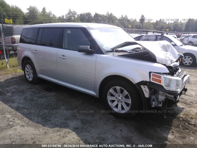 2FMGK5BC0BBD13074 - 2011 FORD FLEX SE SILVER photo 1