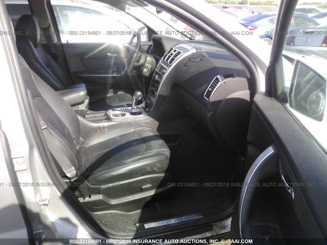 1GKKRRED2BJ412632 - 2011 GMC ACADIA SLT-1 Srebrny zdjęcie 5