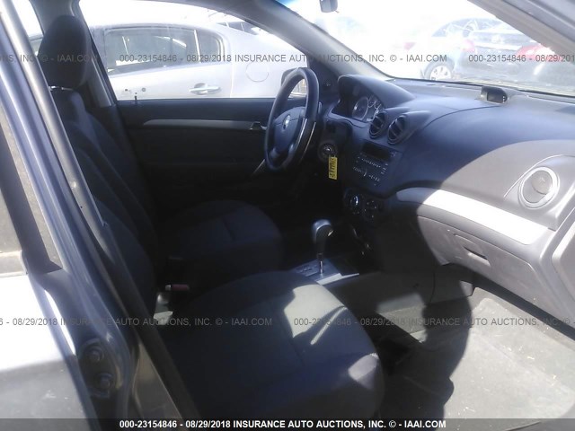 KL1TD56E99B367053 - 2009 CHEVROLET AVEO LS/LT 灰色 照片 5