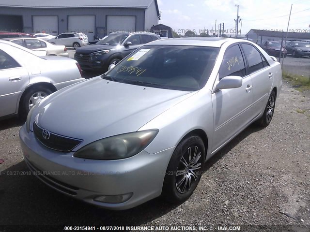 4T1BF30K22U507774 - 2002 TOYOTA CAMRY LE/XLE/SE 银色 照片 2