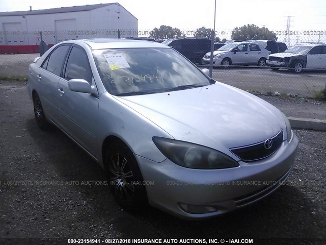 4T1BF30K22U507774 - 2002 TOYOTA CAMRY LE/XLE/SE 银色 照片 6
